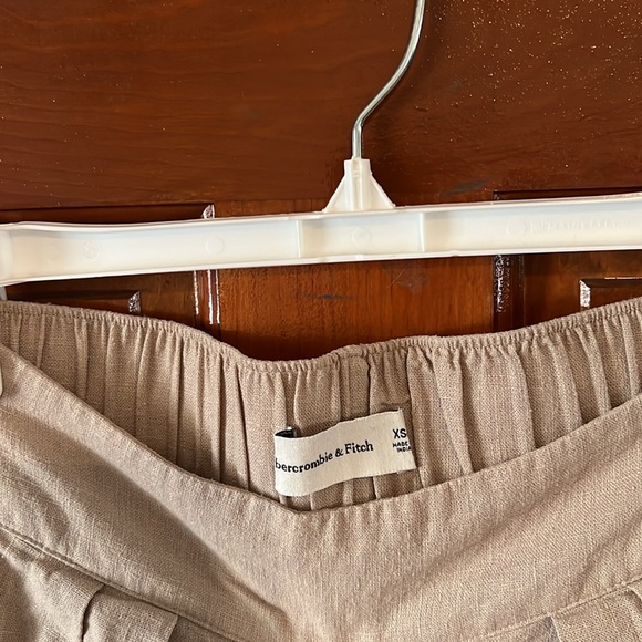 Abercrombie & Fitch Linen Blend Pants - Picture 2 of 3